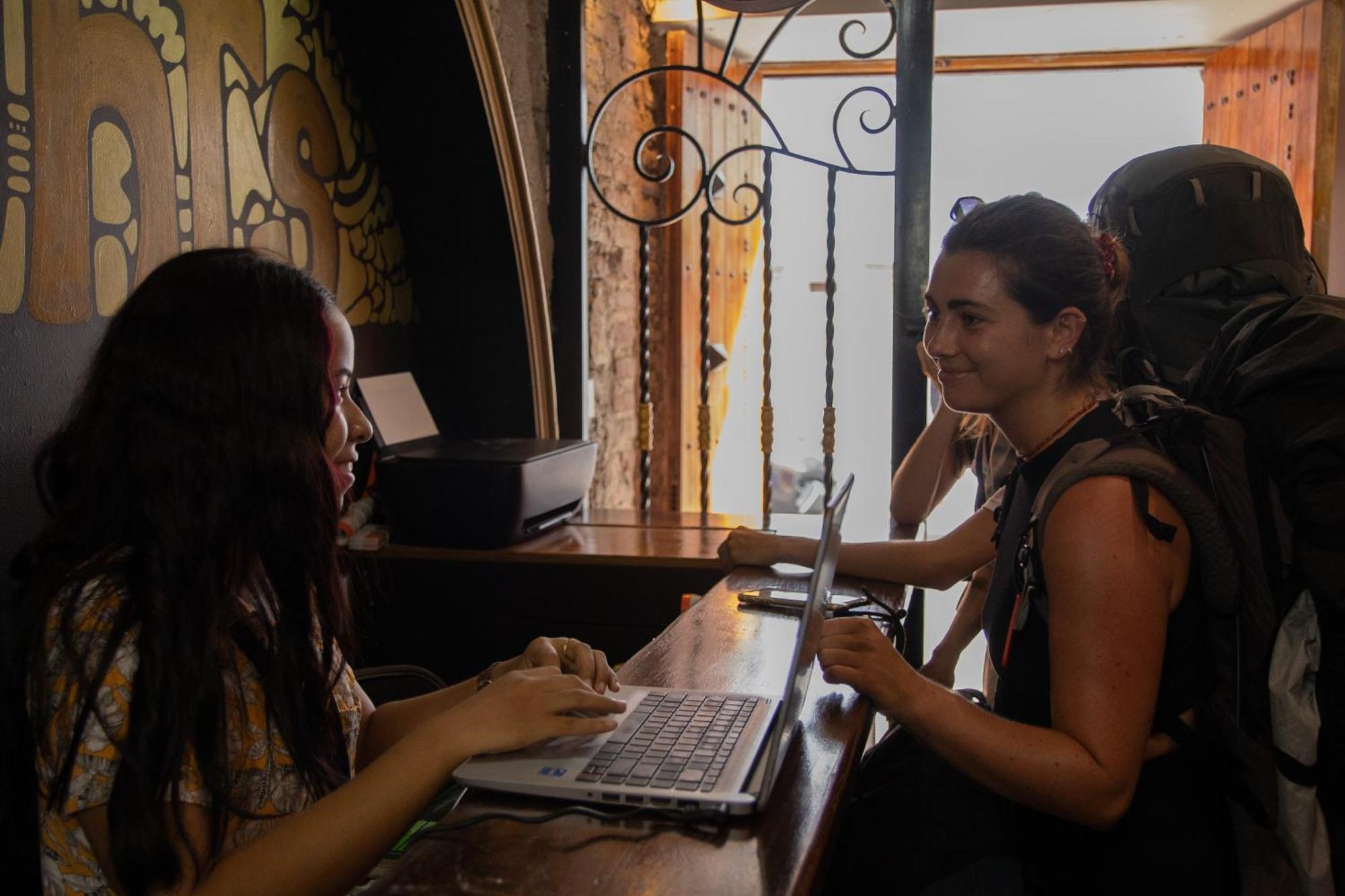 Seven Nights Hostel Cartagena エクステリア 写真
