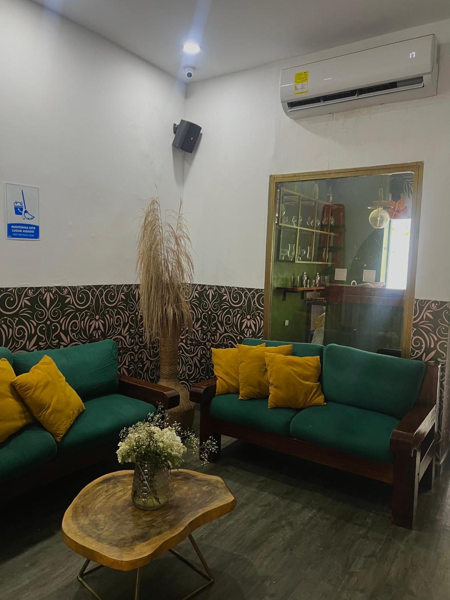 Seven Nights Hostel Cartagena エクステリア 写真